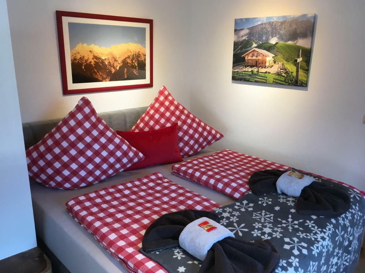 Ferienwohnung Alpenfreund Mittenwald Exterior foto